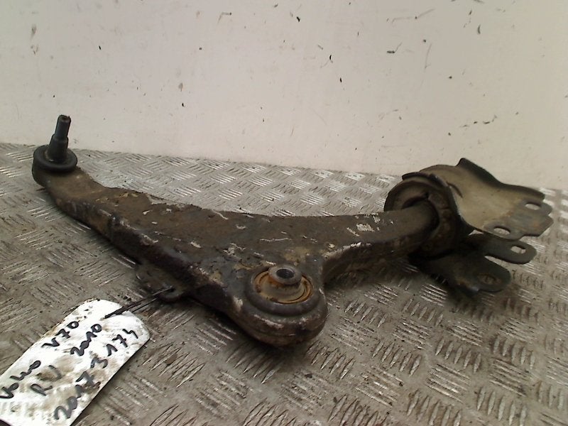 Draagarm Rechts Voor Volvo V70 (BW) (2008-05/2009-12), Gebruikt, Siegburger Straße 229, Köln 50679, , Duitsland, Info@volvocars.com