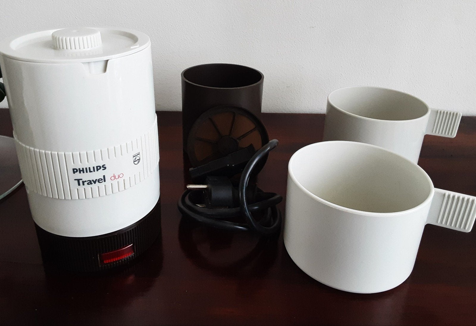 Compacte Philips Travel Duo koffiezetapparaat, Witgoed en Apparatuur, Overige modellen, Gemalen koffie, Ophalen of Verzenden, Zo goed als nieuw