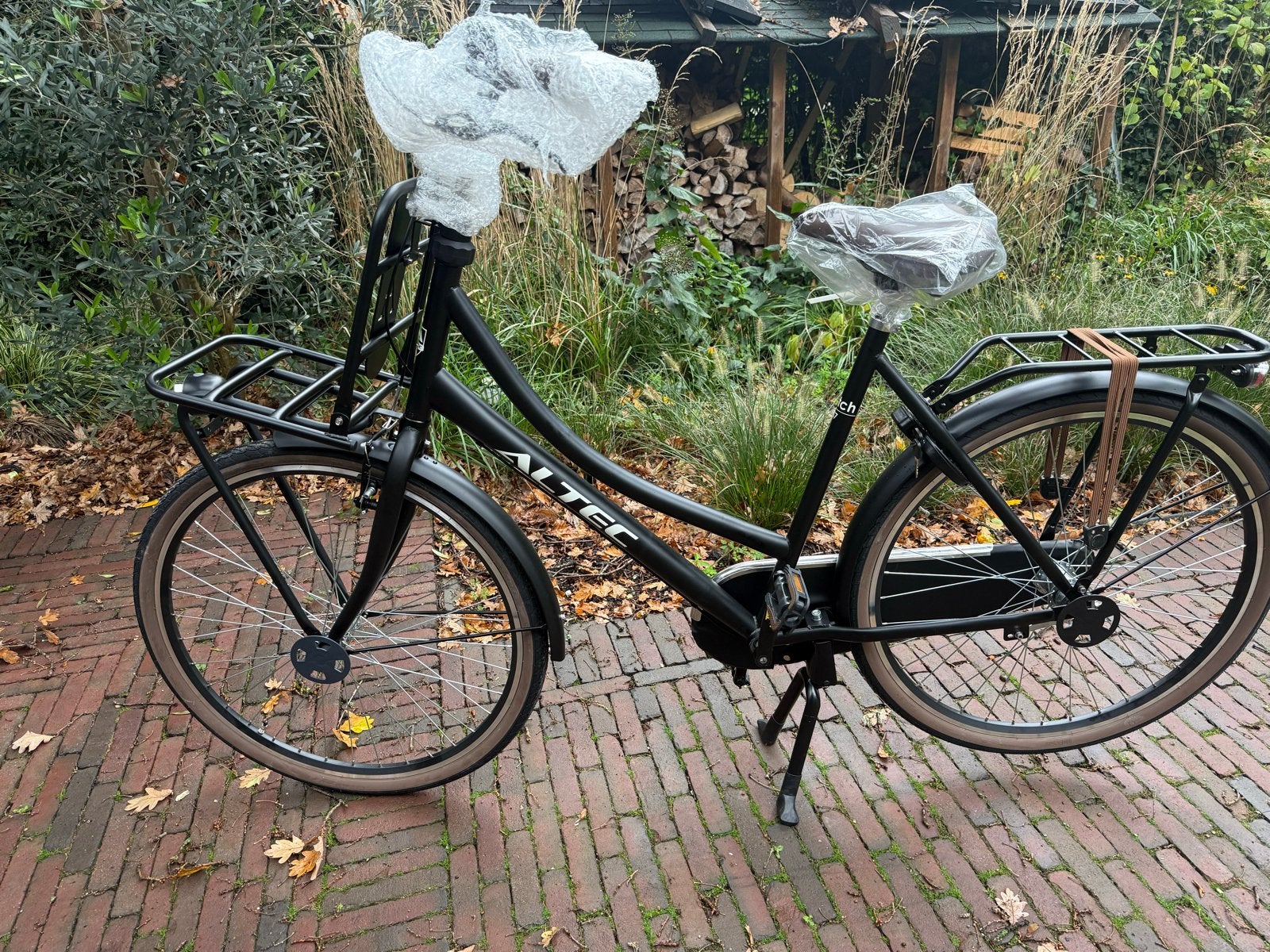 Nieuwe Altec Dutch transportfiets 28 inch, 57 cm, 3 versn., Terugtraprem, Versnellingen, Nieuw, 56 cm of meer