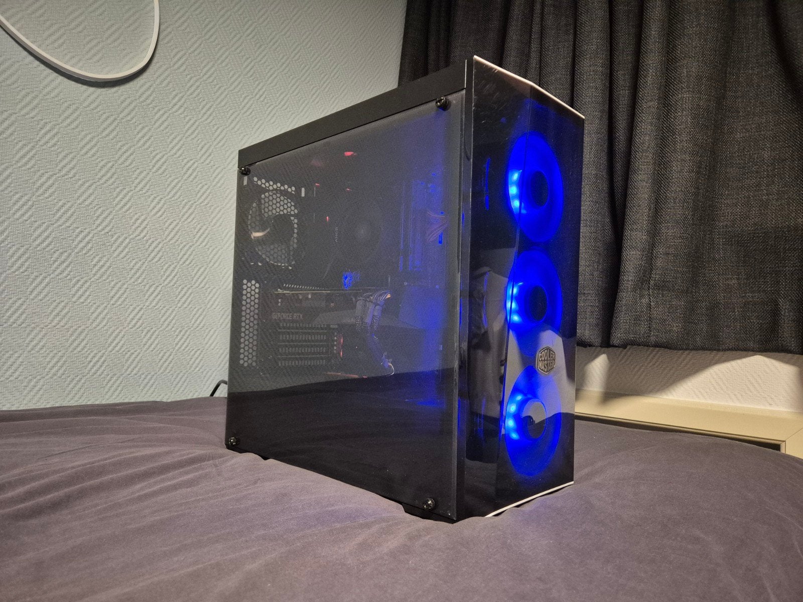 Foto 4 van Gaming PC RTX 3070 | Ryzen 5 3600 | 1,3TB