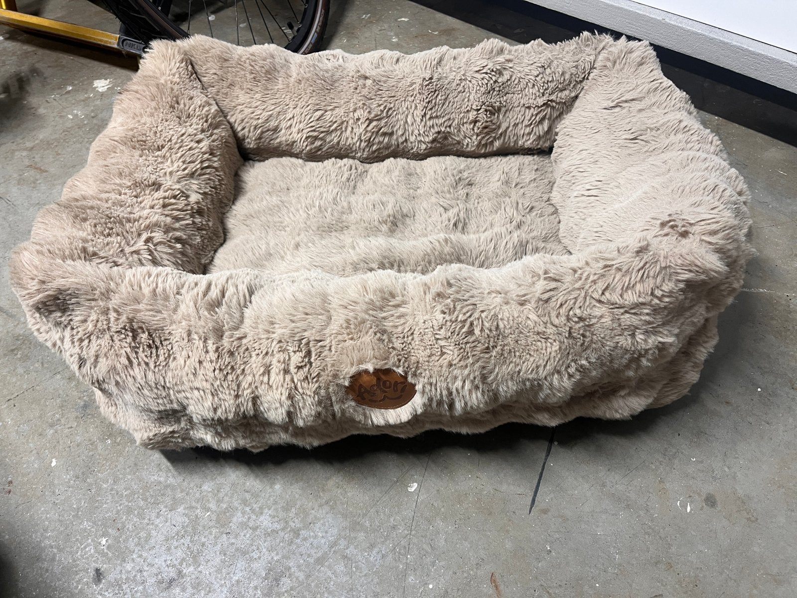 Hondenmand Adori 77x63, Ophalen, Zo goed als nieuw