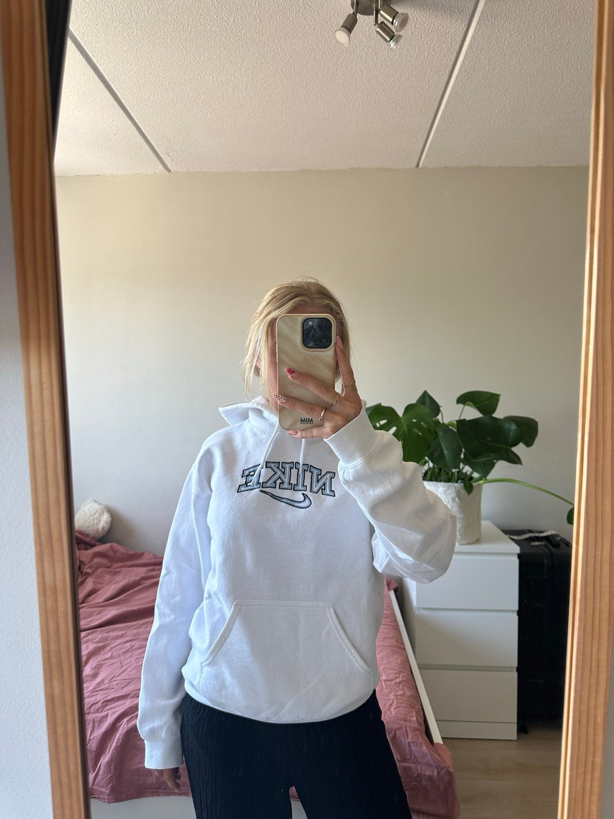 Leuke witte trui met Nike-logo (namaak), Ophalen of Verzenden, Gedragen, Maat 38/40 (M), Wit