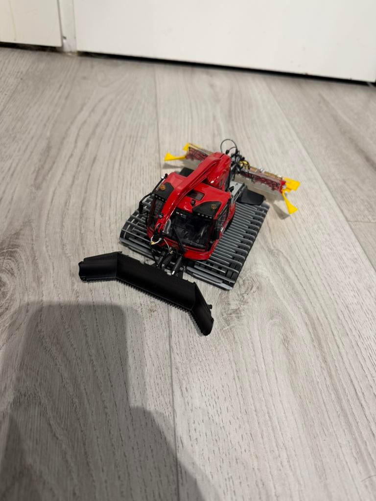 Pistenbully schaalmodel, Ophalen, Gebruikt