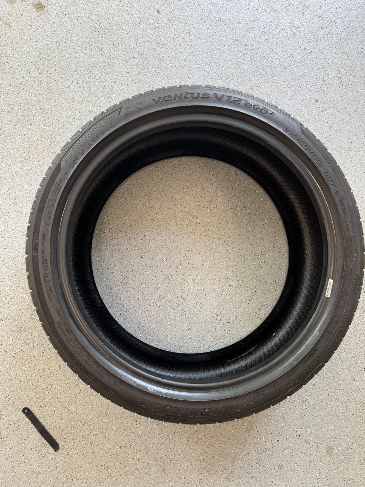 van Hankook Ventus V12 evo2 zomerbanden, maat 215/40ZR18, Auto diversen, Ophalen, Gebruikt