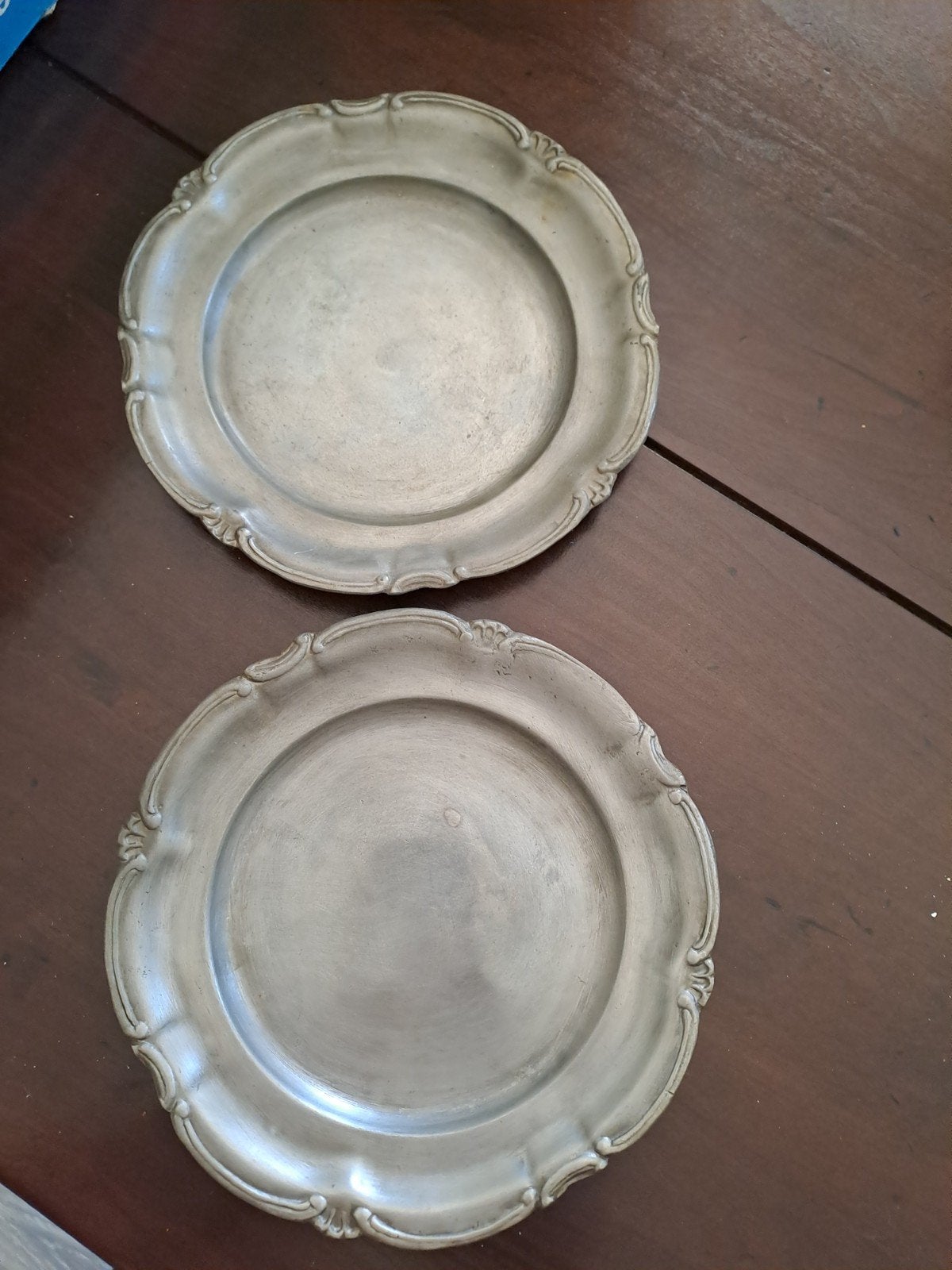 Set van 2 antieke tinnen borden met keurmerk, Antiek en Kunst, Ophalen
