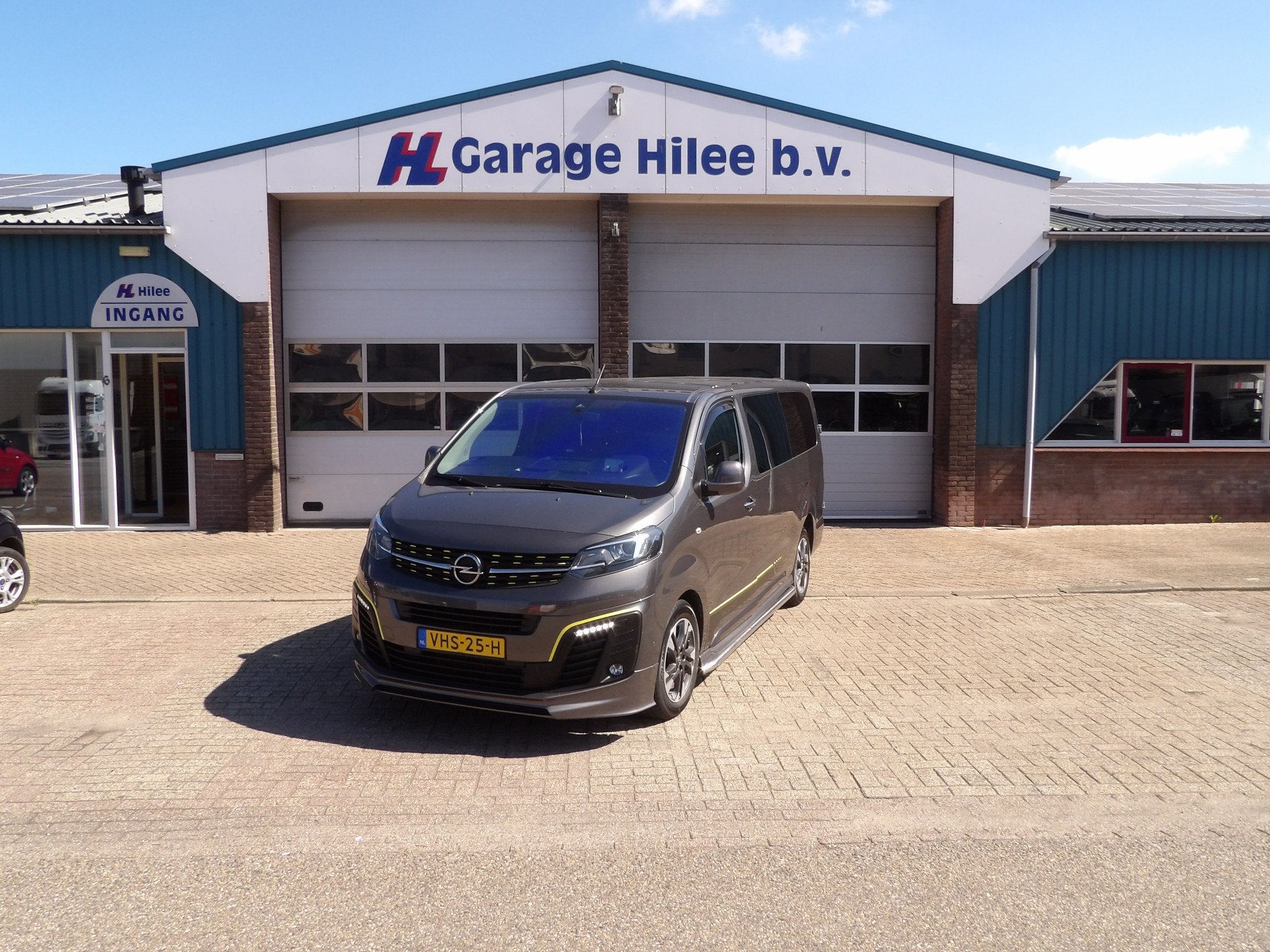 Opel Vivaro 2.0 CDTI L2H1 Innovation Irmscher Sport Edition, Gebruikt, Euro 6, Origineel Nederlands, Bedrijf