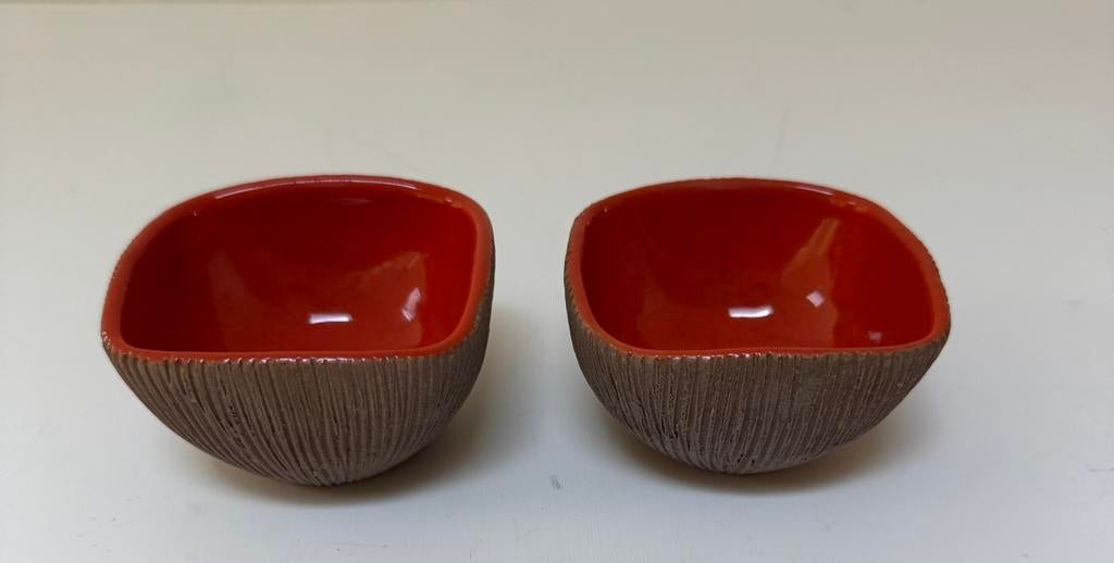 Vintage Italiaans Design Kommetjes - Sgraffito Aardewerk MCM, Huis en Inrichting, Keuken | Servies, Ophalen of Verzenden, Zo goed als nieuw