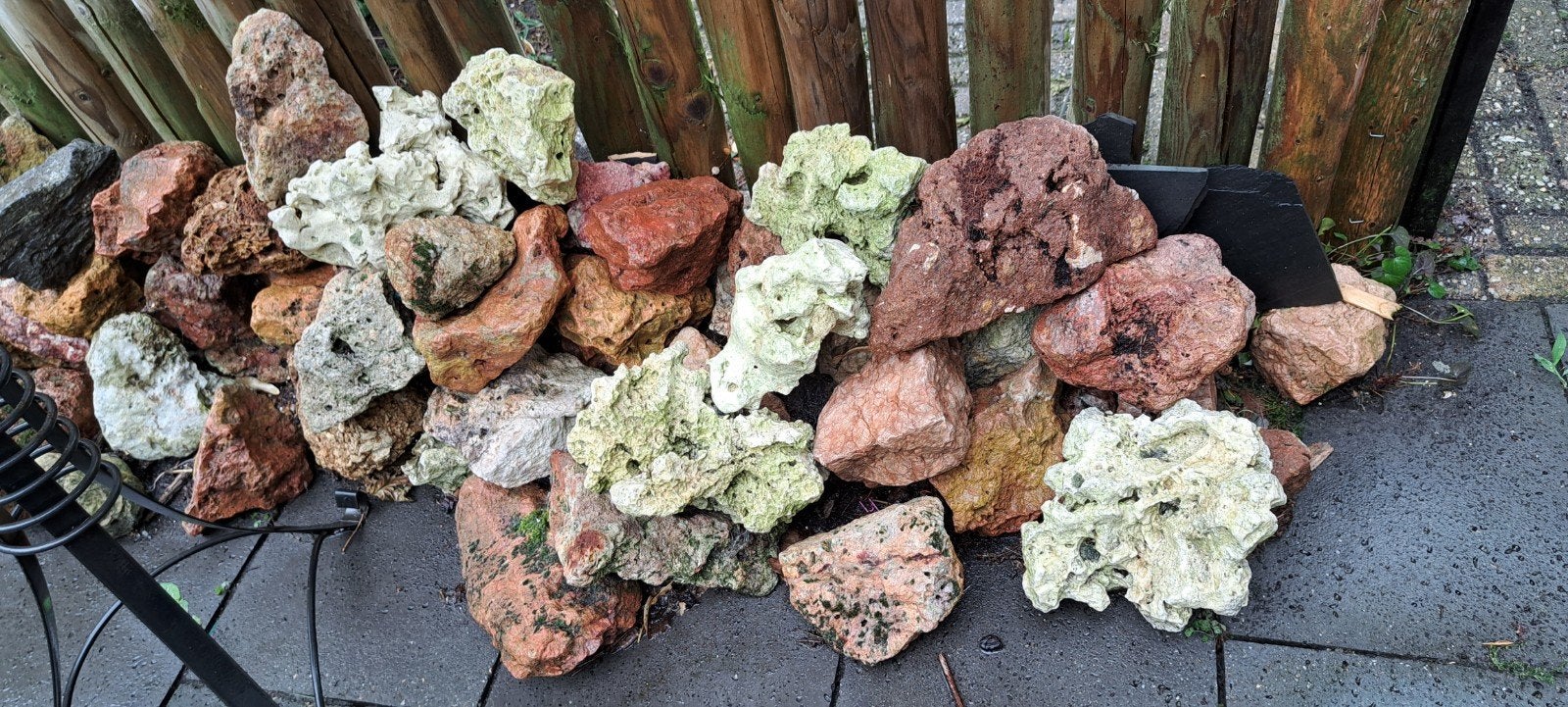 Sierstenen  plusminus  100stuks mooie kleuren, Ophalen