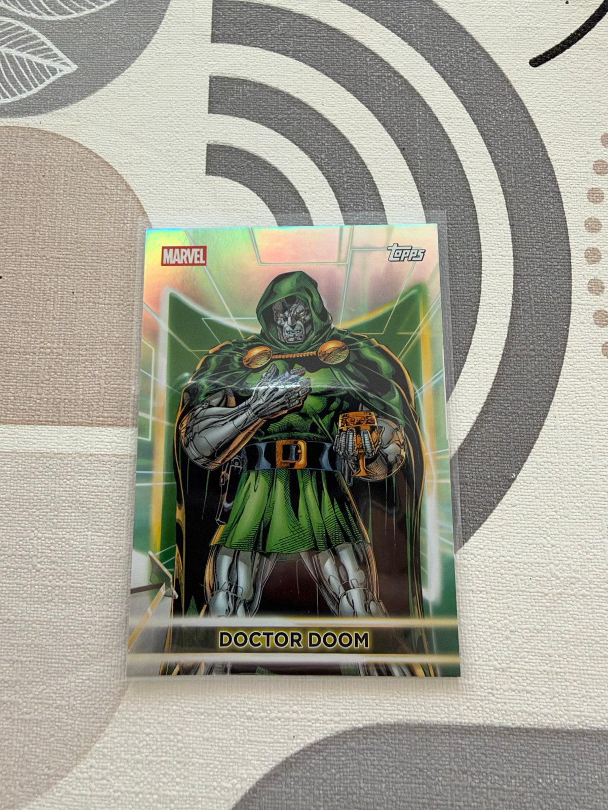 Topps Marvel Neon 2026 Doctor Doom Wave Parallel Kaart, Ophalen of Verzenden, Nieuw, Losse kaart, Foil
