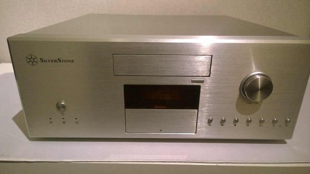 SilverStone Retro Gaming HTPC, Core 2 Duo, Win XP, GT630, Ophalen