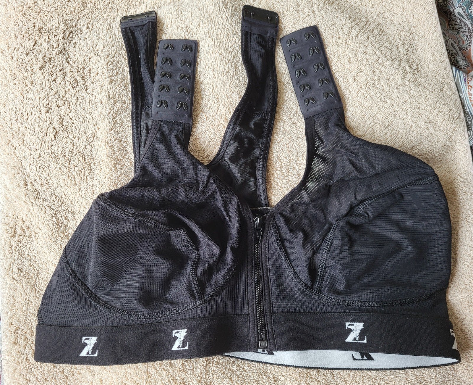 Nieuwe, zwarte ZBra Medical postoperatieve beha 90C, Ophalen of Verzenden, Nieuw, Handschoenen