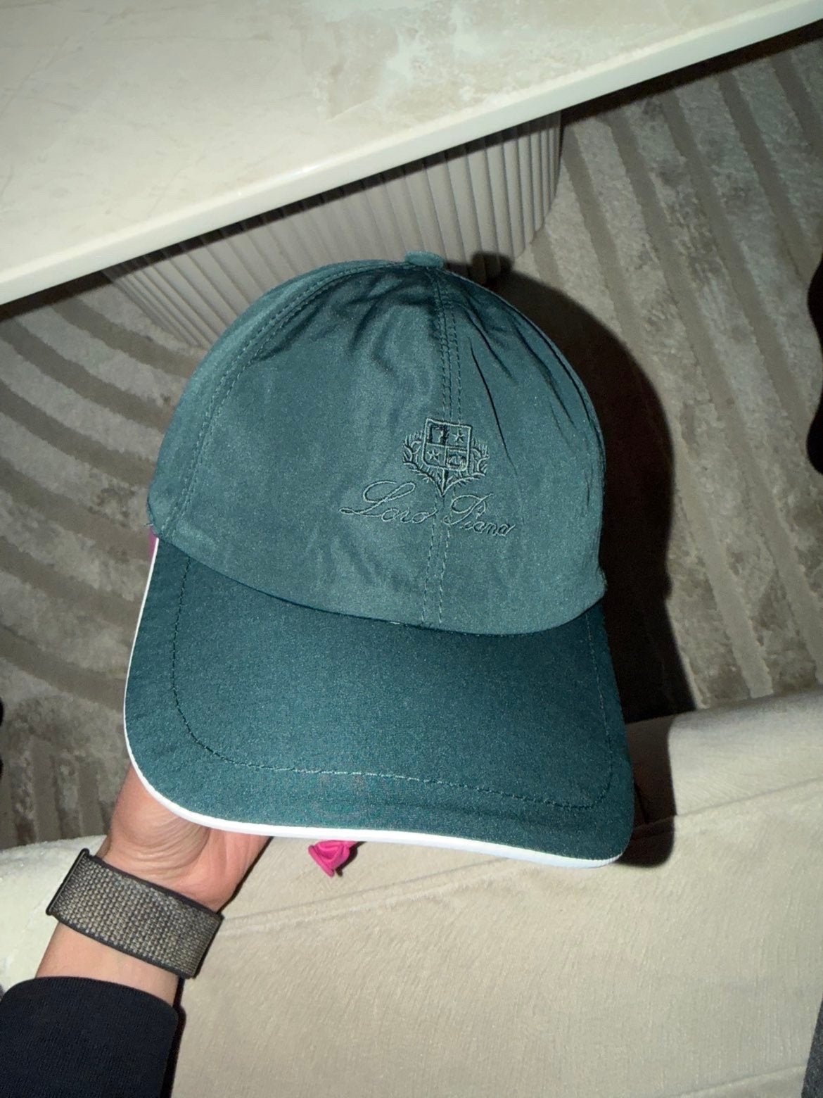 Loro Piana Pet - Groen, Kleding | Dames, Ophalen of Verzenden, Zo goed als nieuw, One size fits all, Pet