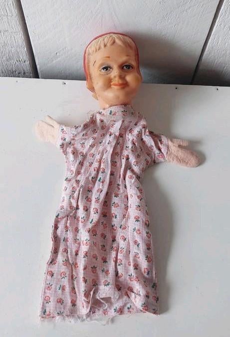 Zeer oude handpop ( jaren 50) poppenkastpop vintage fifties, Ophalen of Verzenden, Gebruikt, Poppenhuis