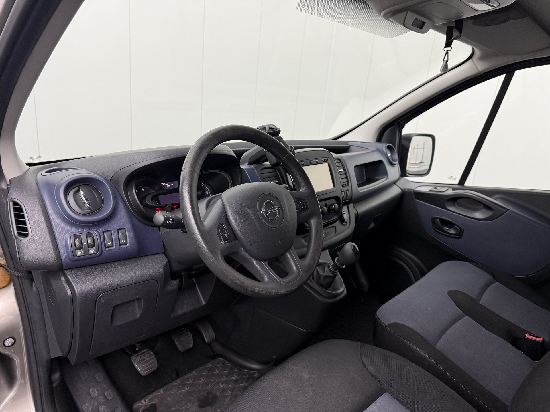Opel Vivaro 1.6CDTI 120PK Lang Edition | Imperiaal | Trekhaa, Voorwielaandrijving, Dealer onderhouden, Gebruikt, Euro 6