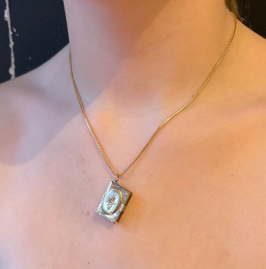 Foto medaillon boek 14k gouden ketting hanger fraai antiek, Ophalen of Verzenden, Goud, Hanger, Met edelsteen