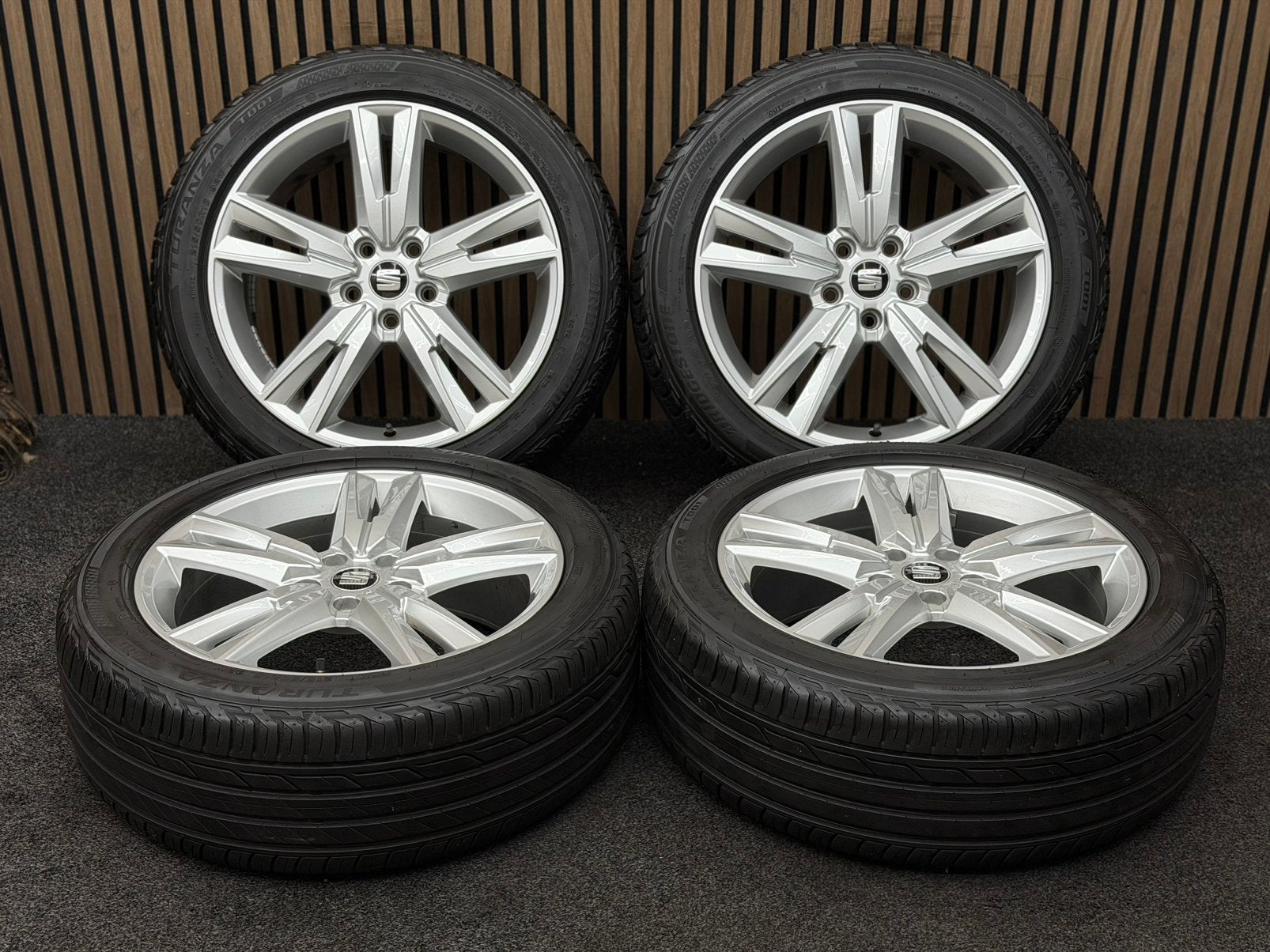 ZGAN! Originele 18 inch Seat Ateca FR 5x112 ET45 Bridgestone, Ophalen, 18 inch, 215 mm, .
