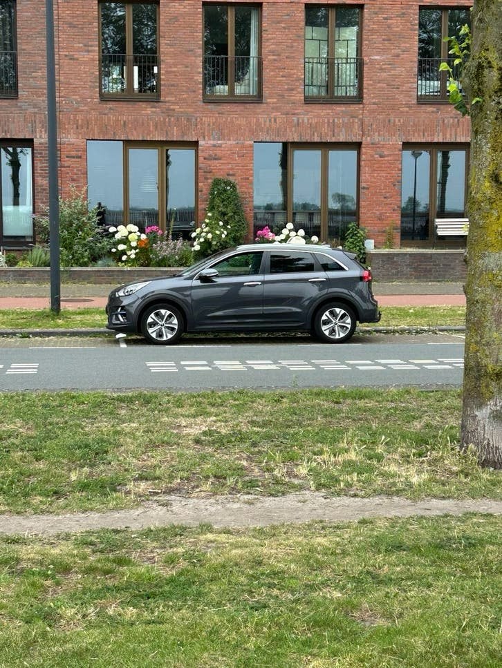 Kia Niro EV prijs inc btw 2020 taxiklaar MDT cabman, Parkeerassistent, 1712 kg, Origineel Nederlands, 420 min