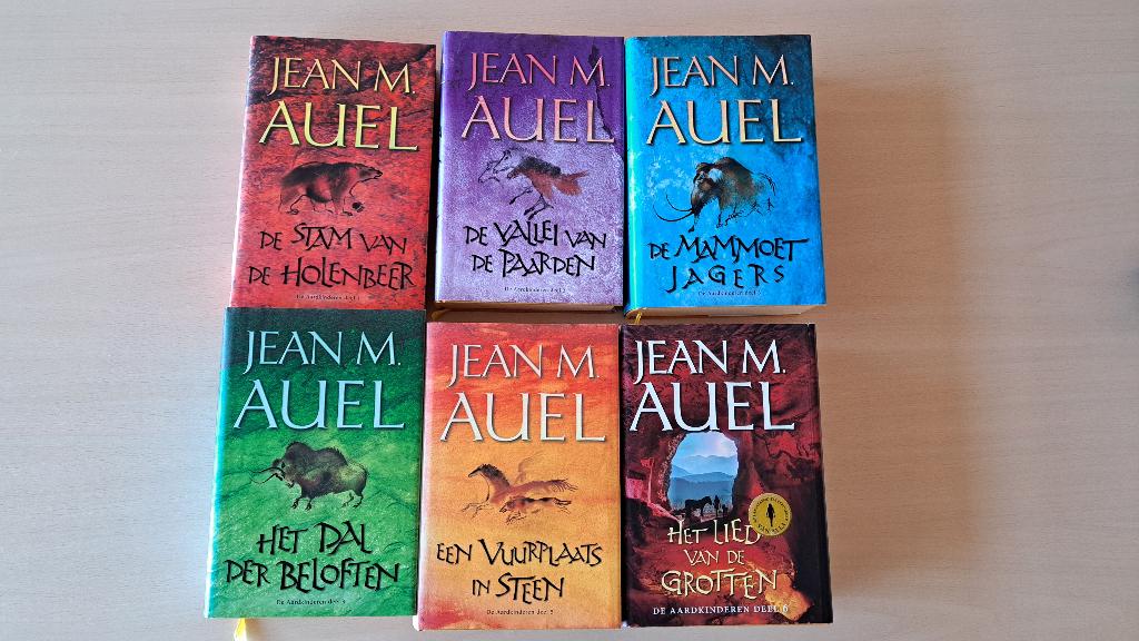 Jean Auel: De Aardkinderen 6x HC compleet, Boeken, Fantasy, Ophalen of Verzenden, Gelezen, Jean M. Auel
