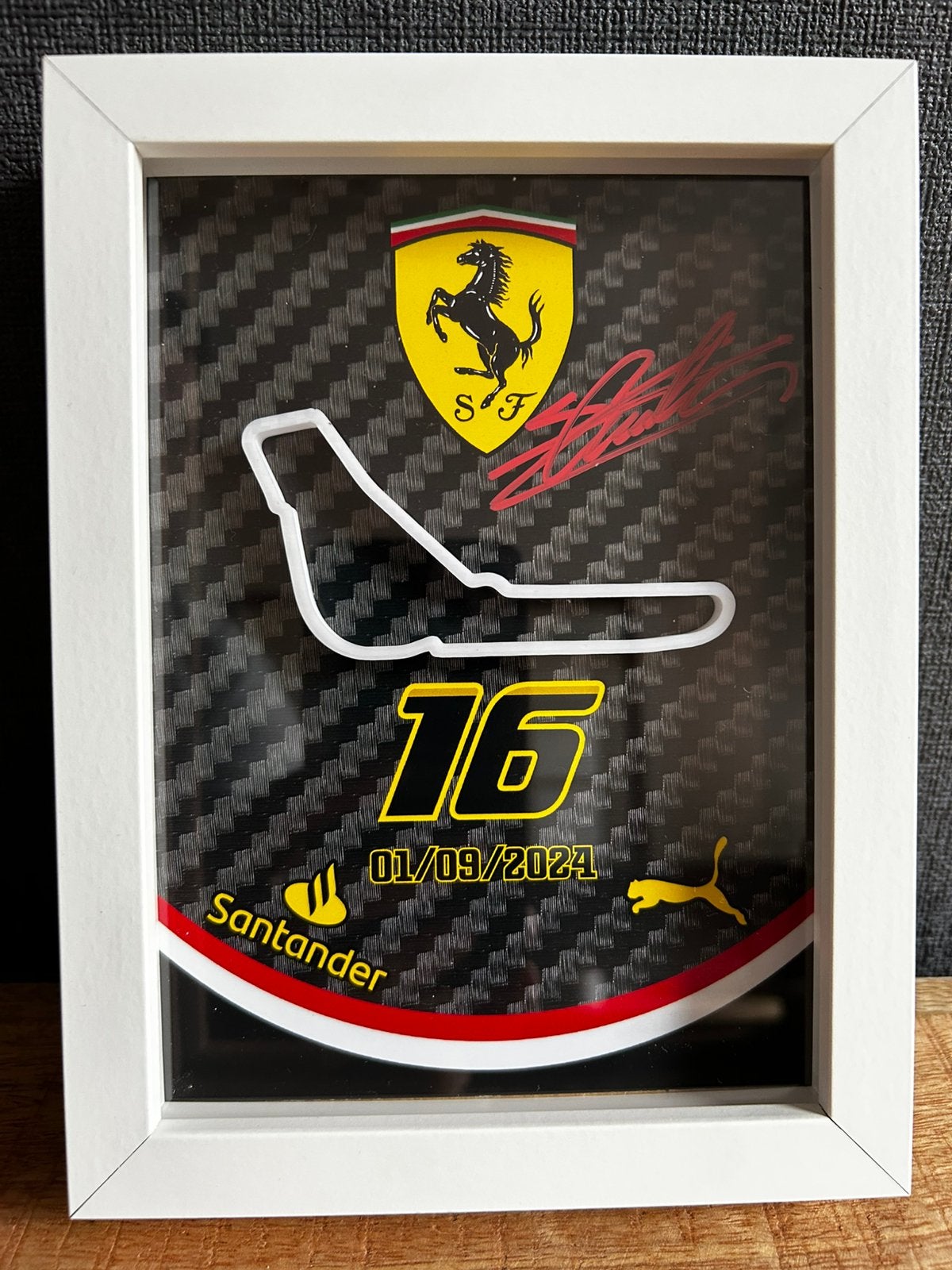 Handgesigneerde decoratieve lijst, Charles Leclerc F1, Ophalen of Verzenden, Nieuw, Formule 1