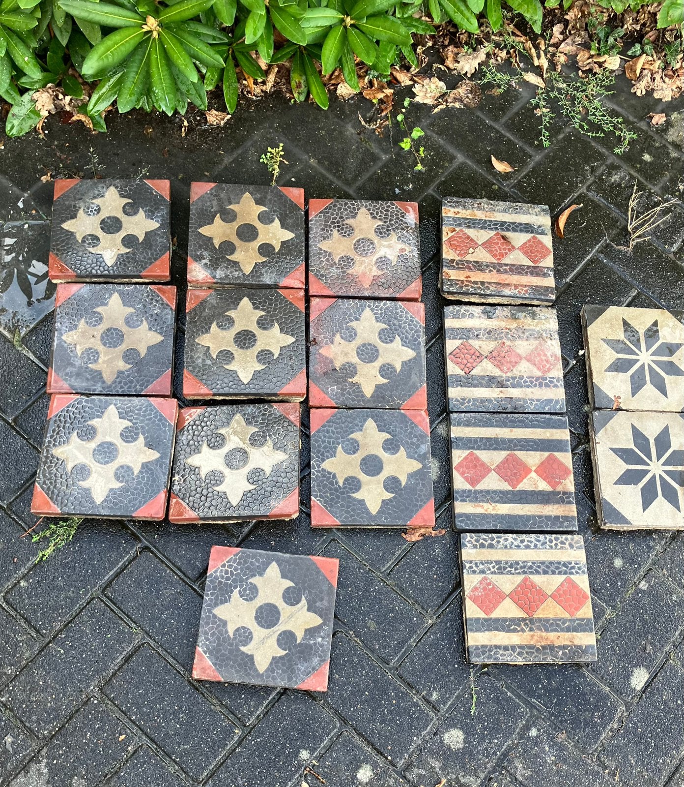 Antieke plavuizen / estrikken, Doe-het-zelf en Verbouw, Tegels, Ophalen, Overige materialen, Zo goed als nieuw, 20 tot 40 cm