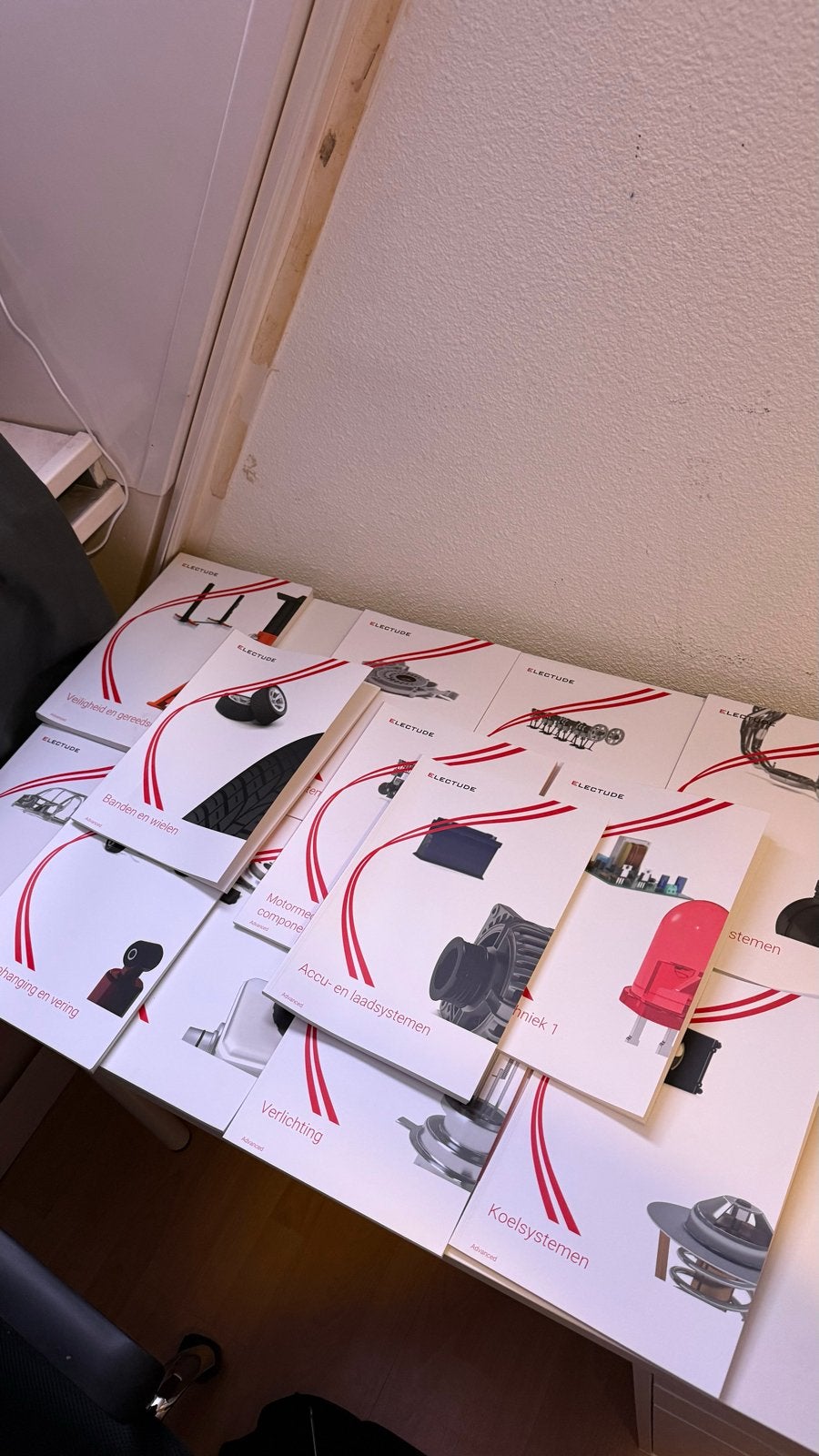 Electude Advanced Autotechniek Boekenpakket Nieuw, Ophalen of Verzenden, Beta, Nieuw, MBO