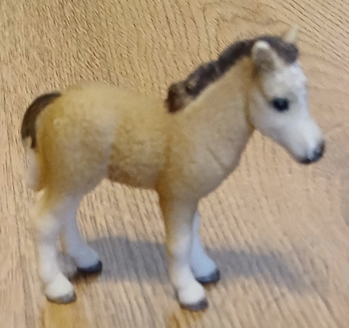 schleich veulen, Ophalen of Verzenden, Zo goed als nieuw, Paard, Beeldje of Figuurtje