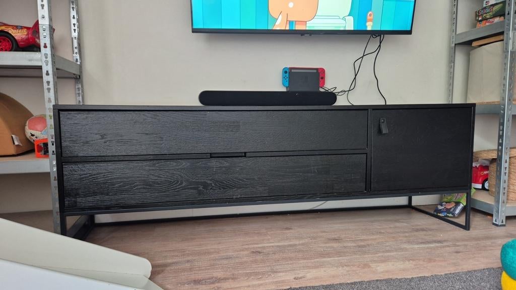 WOOOD Silas TV-meubel - Zwart - Inclusief nieuwe onderdelen, Gebruikt, 150 tot 200 cm, Ophalen of Verzenden, Minder dan 100 cm