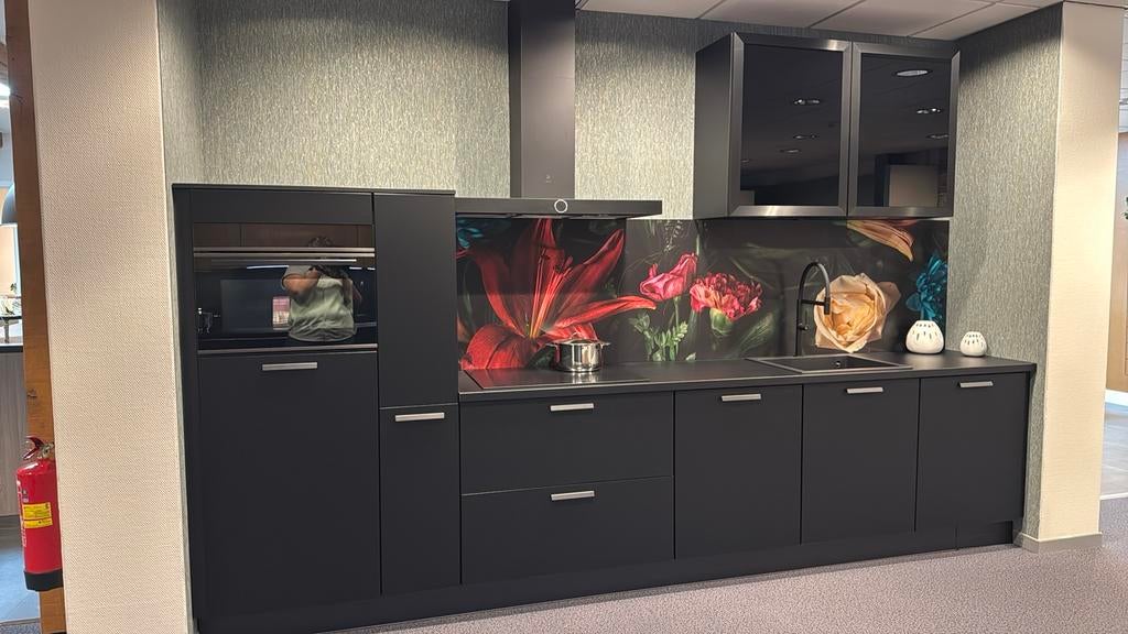 Zwarte moderne keuken incl nieuwe apparaten, Ophalen, Zwart, Nieuw, 200 cm of meer