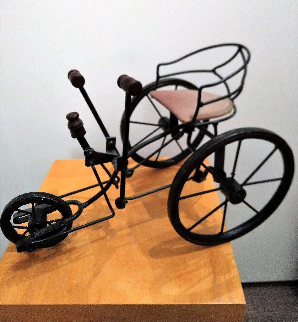 Miniatuur metalen driewielerfiets met duw- en trekstang, Ophalen of Verzenden