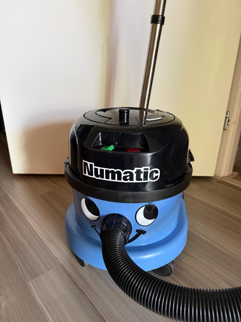 Numatic PPR-240 Henry Stofzuiger Blauw + Kit AS0, Inclusief accessoires, Gebruikt, Numatic, Sledestofzuiger