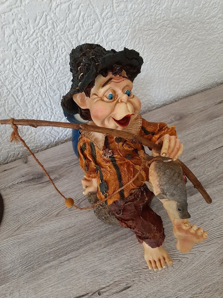 laven Efteling Latch met vis op teen, Ophalen of Verzenden, Zo goed als nieuw, Beeldje of Poppetje