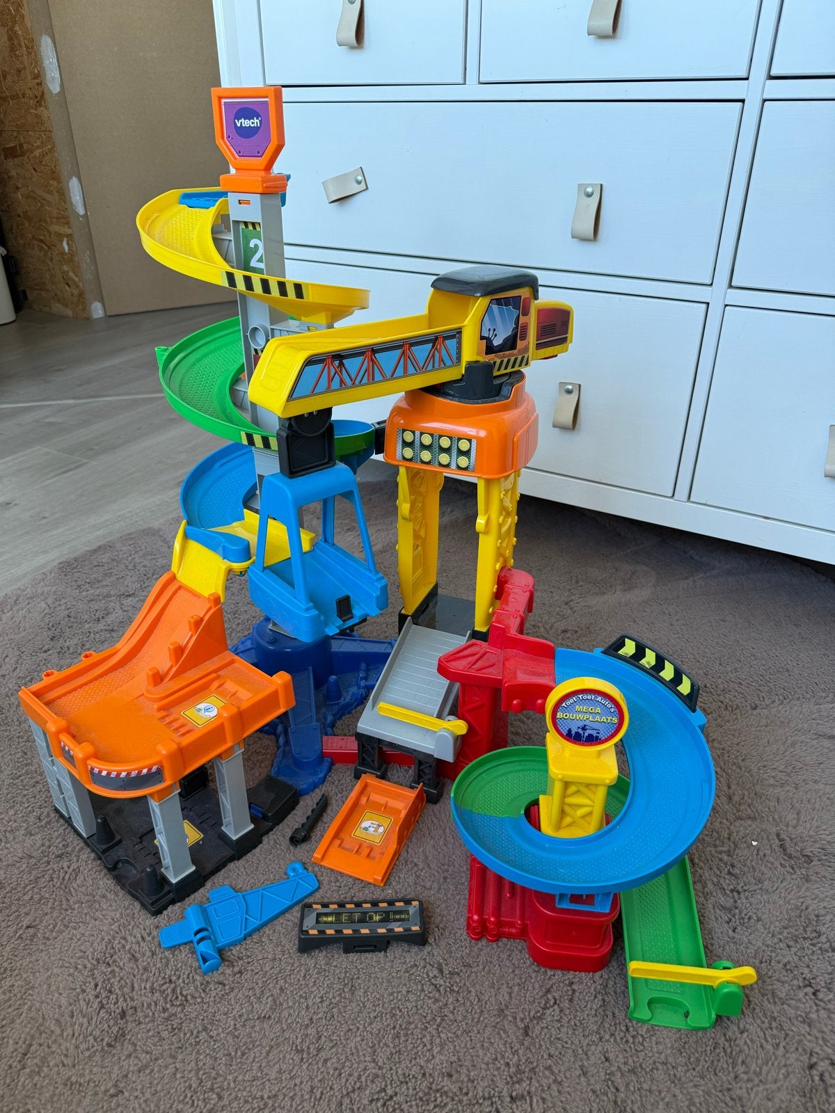 VTech Toet Toet Auto's Mega Bouwplaats, Kinderen en Baby's, Speelgoed | Vtech, Ophalen, Zo goed als nieuw, 2 tot 4 jaar