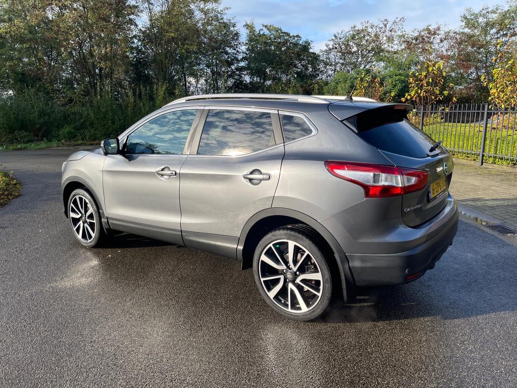 Nissan Qashqai 1.2 Premier Edition PANORAMADAK LEER 360"CAME, Voorwielaandrijving, Euro 5, Gebruikt, Zwart