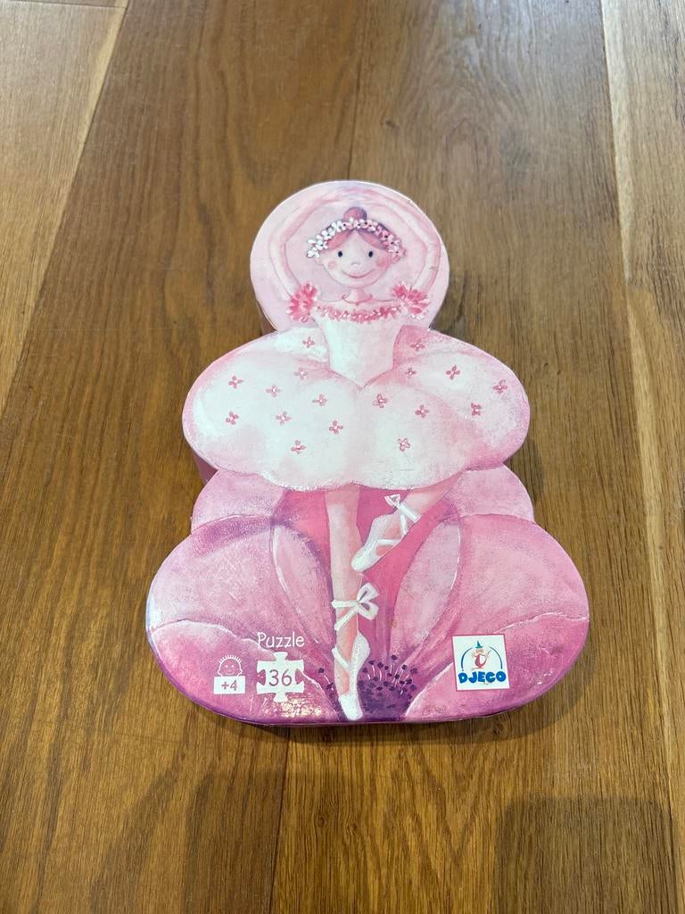 Djeco puzzel: La Ballerine à la Fleur (36 stukjes), Ophalen of Verzenden, 10 tot 50 stukjes, Zo goed als nieuw, 4 tot 6 jaar