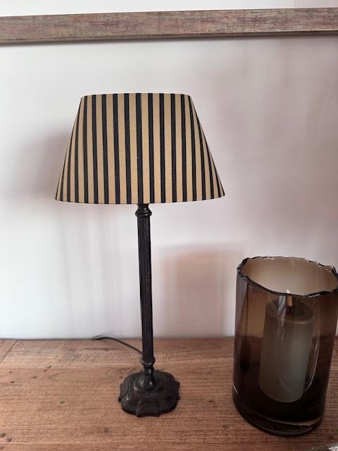Brocante lampje, Gebruikt, 50 tot 75 cm, Ophalen of Verzenden, Stof