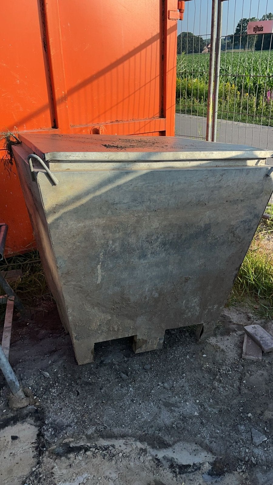 Waterput voor bouwplaats, Ophalen