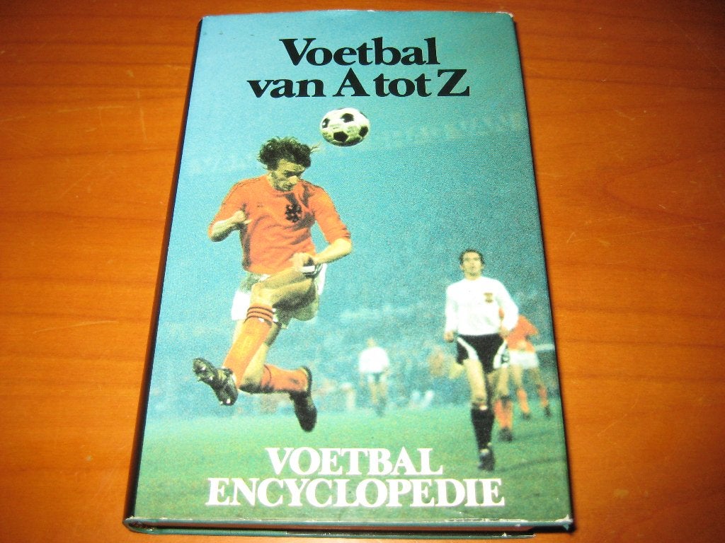 Voetbal van A tot Z, Voetbal-Encyclopedie, Ophalen of Verzenden, Zo goed als nieuw, Balsport