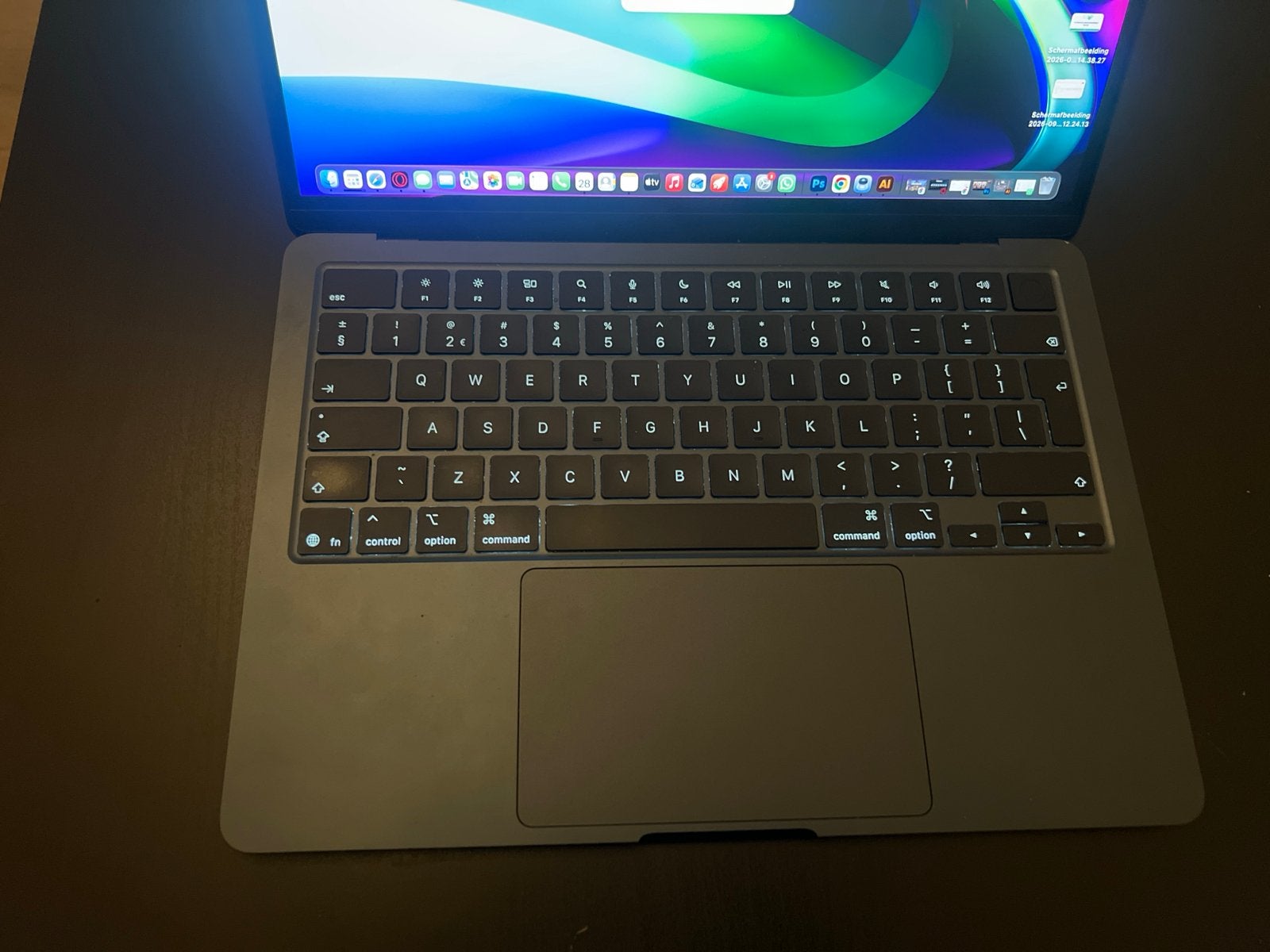 Foto 4 van MacBook Air 13 inch - Zo goed als nieuw