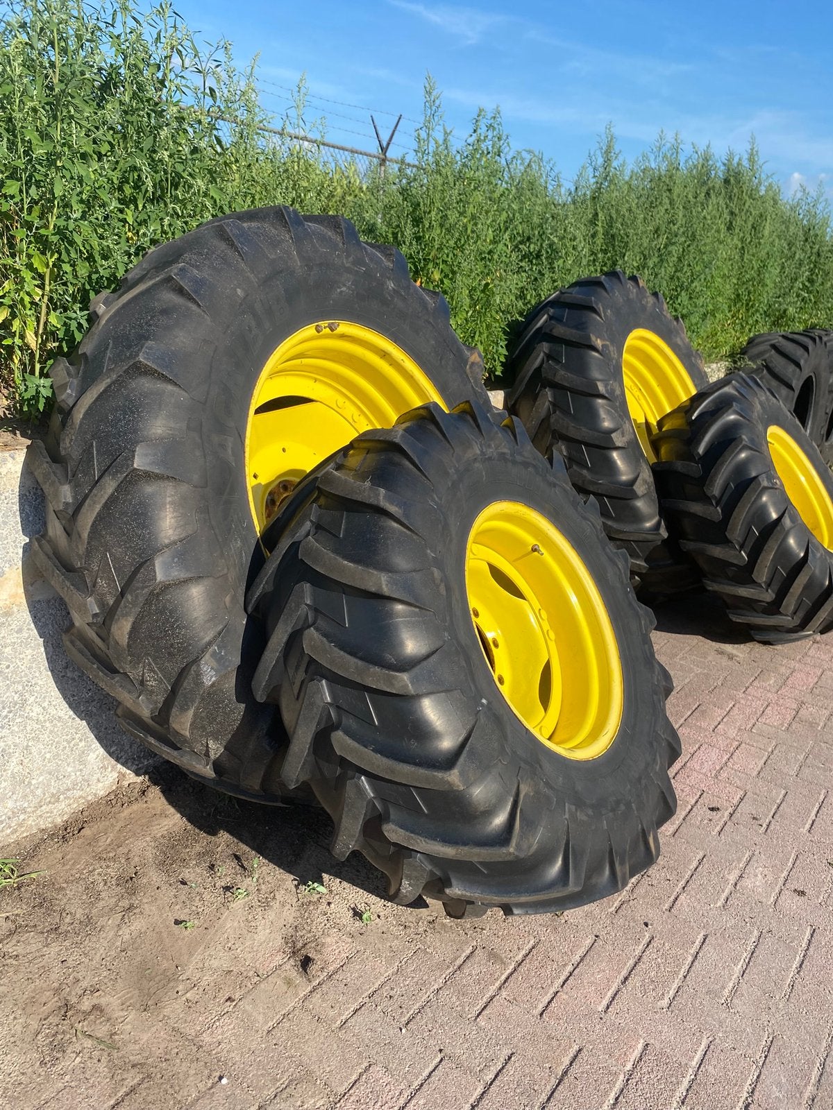 John Deere wielen 18.4r38 16.9r24 op velg, Zakelijke goederen, Agrarisch | Onderdelen | Banden, Velgen en Assen, Ophalen of Verzenden