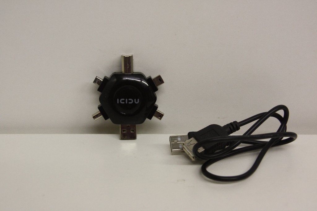 Icidu Universal USB adapter met 50 cm kabel. Nieuwstaat., Ophalen of Verzenden, Zo goed als nieuw