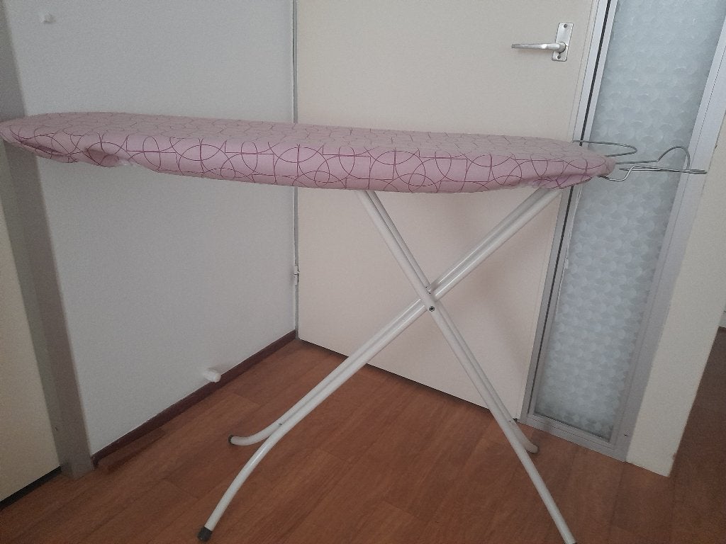 Te Koop :Strijkplank, Ophalen, Zo goed als nieuw
