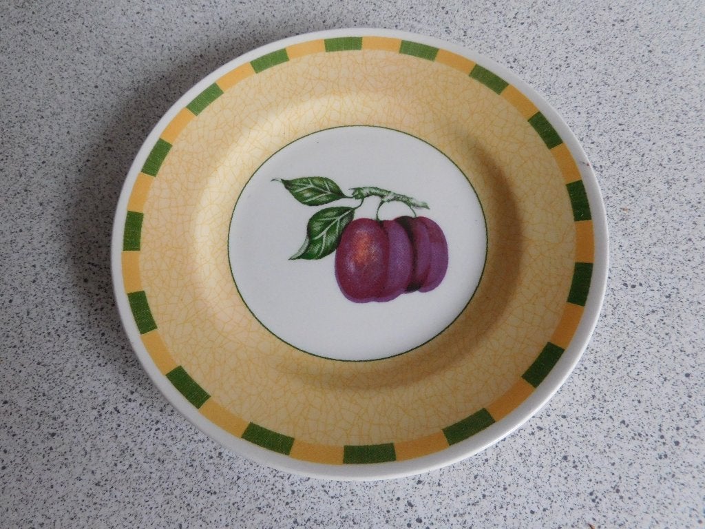 Bord 17 cm. Summerset Churchill, Ophalen of Verzenden, Zo goed als nieuw, Bord(en), Overige stijlen