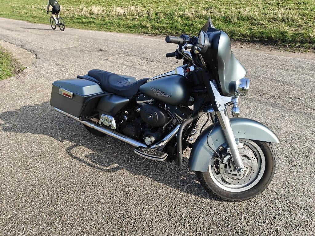 Harley Devidson Street glide/Electra glide, Motoren, 2 cilinders, Particulier, Chopper, Motorrijbewijs A
