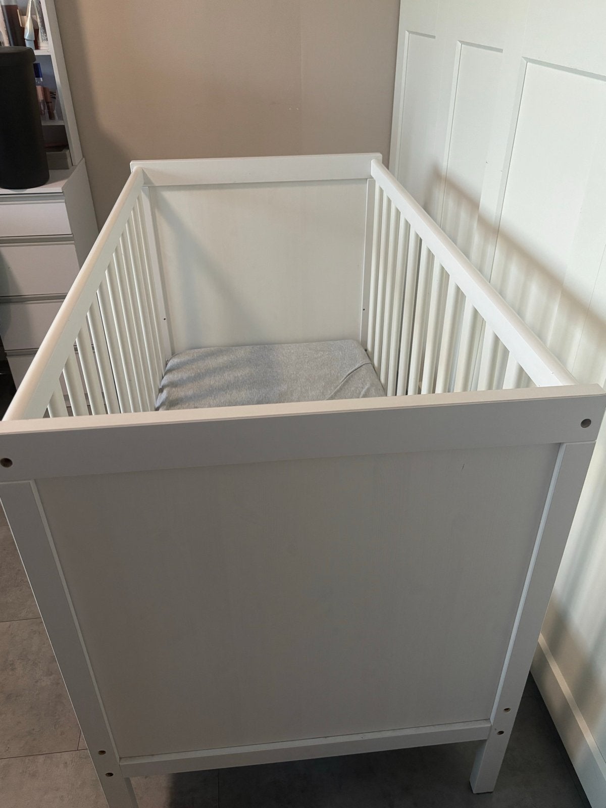 IKEA Sundvik babybedje - gratis af te halen, Ophalen, Gebruikt, Wit, 190 cm of minder