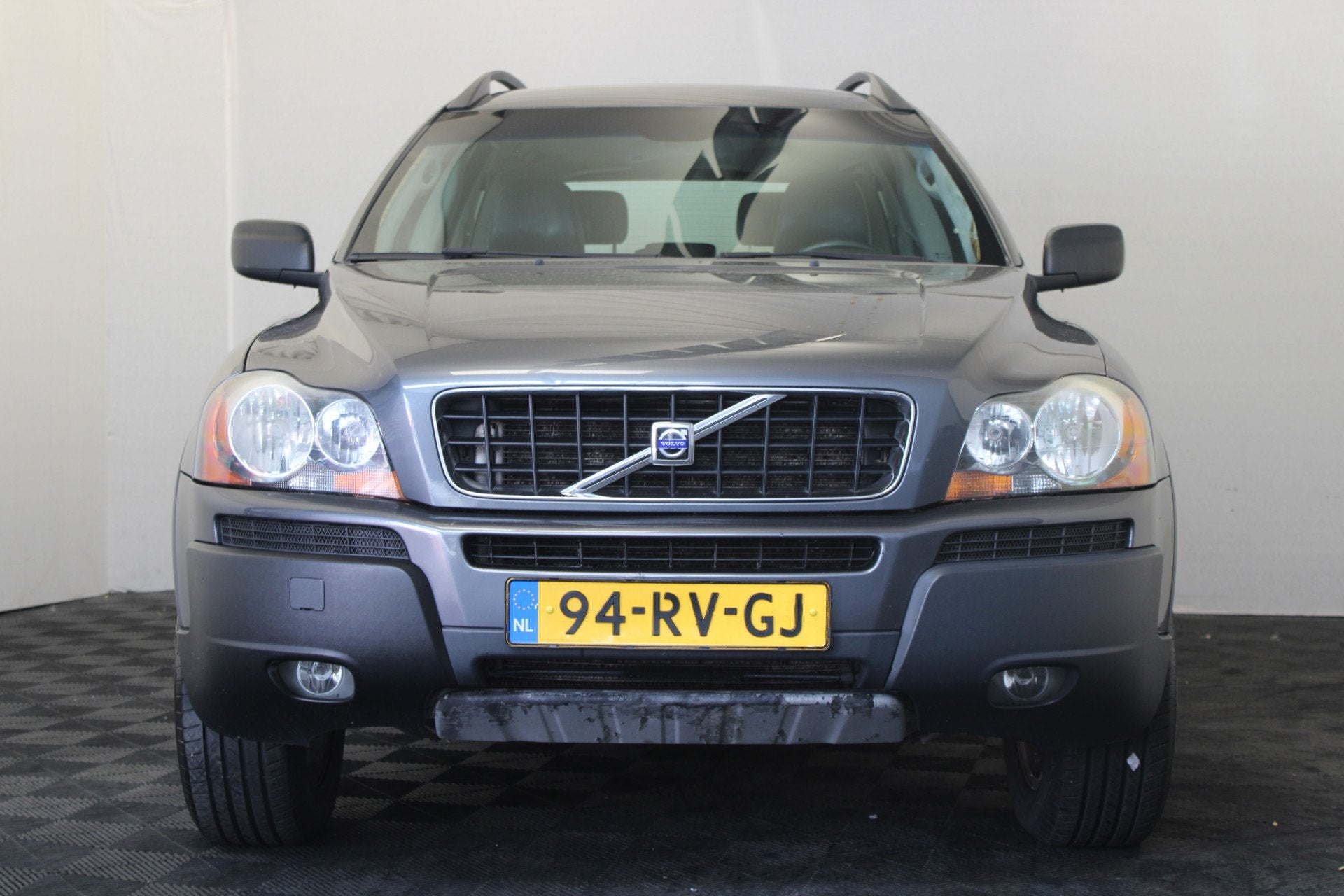 Volvo XC90 2.4D Summum 7-Persoons (bj 2005, automaat), Gebruikt, 241 €/maand, 7 stoelen, Bedrijf