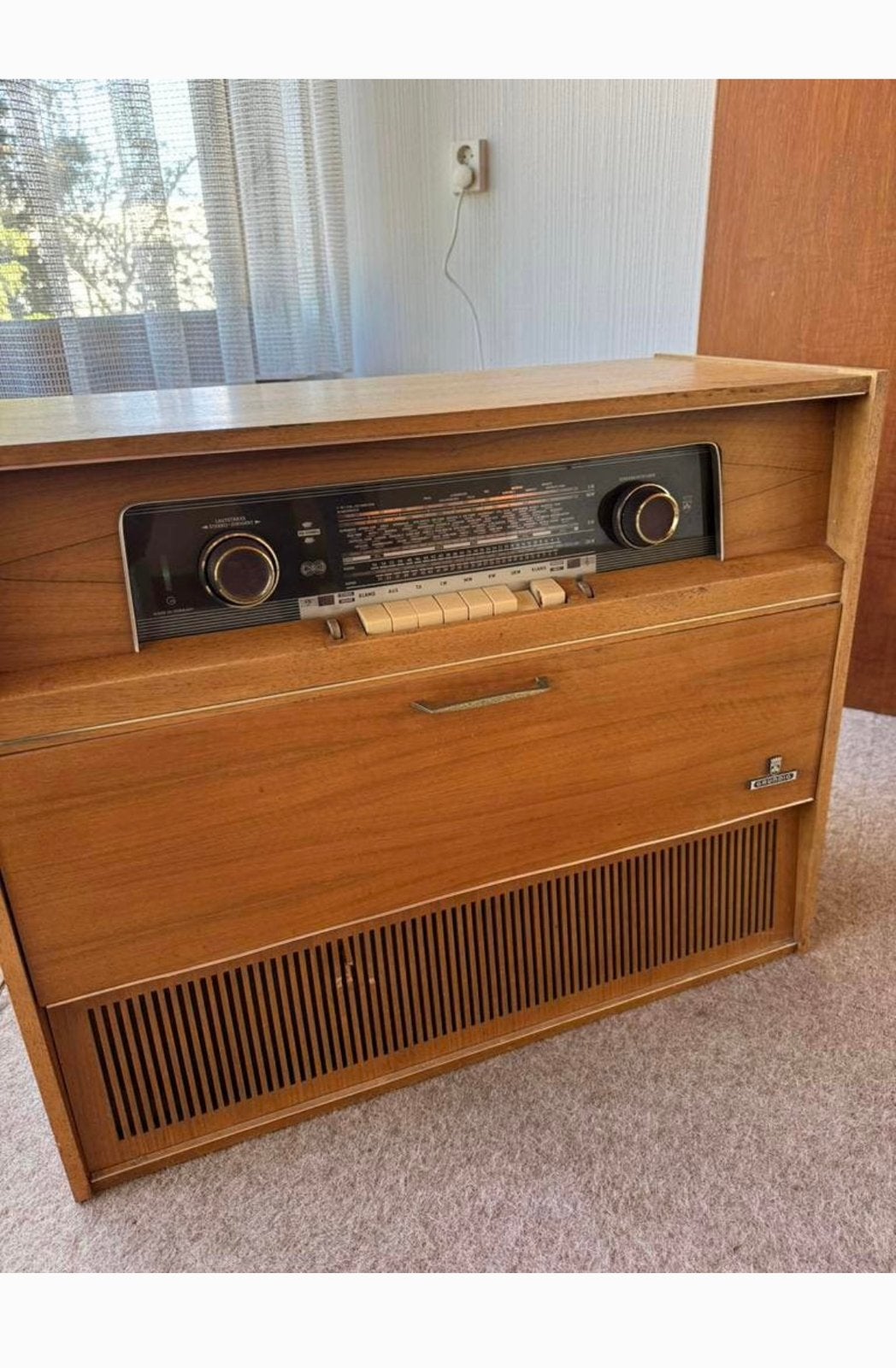 Vintage Grundig Radiomeubel met Platenspeler, Ophalen