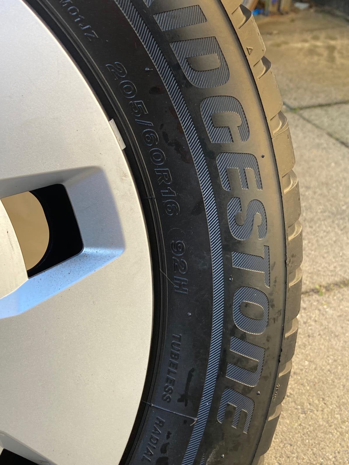 Bridgestone winterbanden Audi Q2, Ophalen, Gebruikt, 16 inch, Banden en Velgen