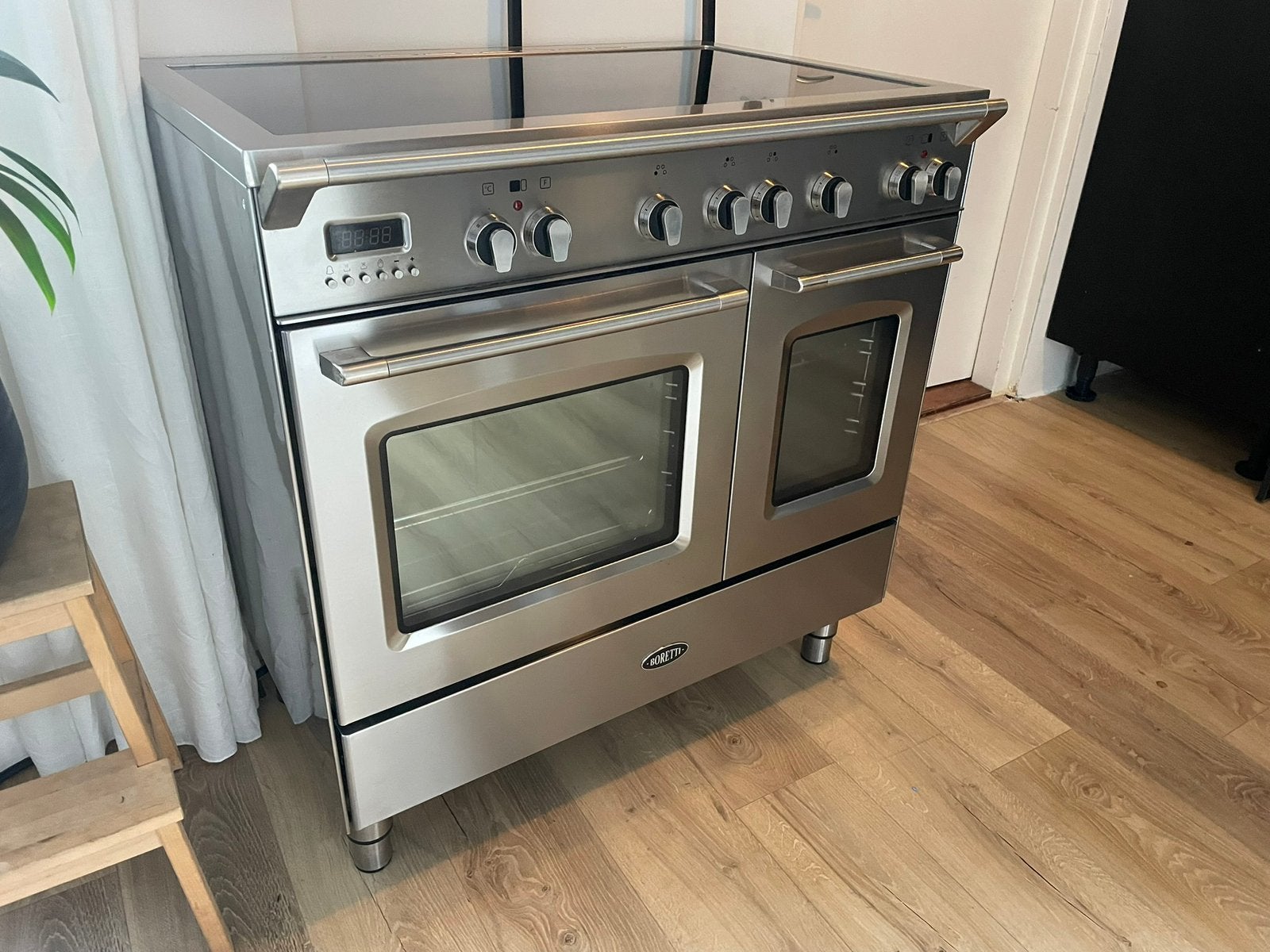 Prachtig 90cm Boretti inductie fornuis! RVS - 2 Ovens, Witgoed en Apparatuur, Kookplaten, Ophalen of Verzenden, Zo goed als nieuw