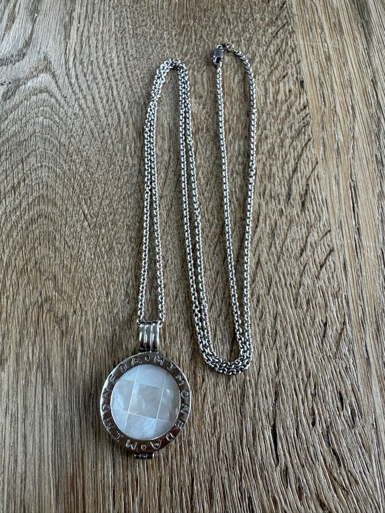 Mi Moneda ketting zilver incl pendant en 2 parelmoer munten, Met hanger, Ophalen of Verzenden, Zo goed als nieuw, Zilver