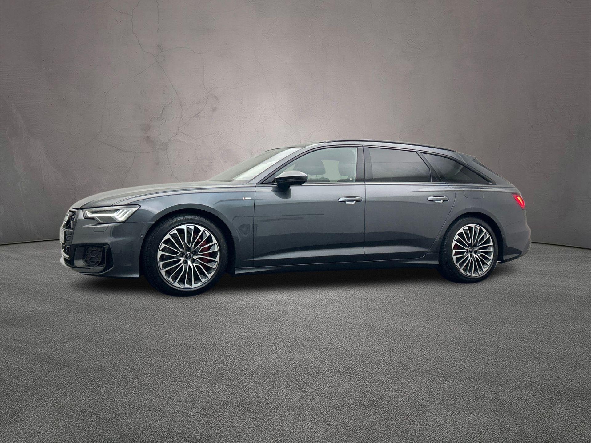 Audi A6 Avant 55 TFSI e 367PK quattro Trekhaak | Panoramadak, Automaat, Gebruikt, 4 cilinders, Automatische klimaatregeling